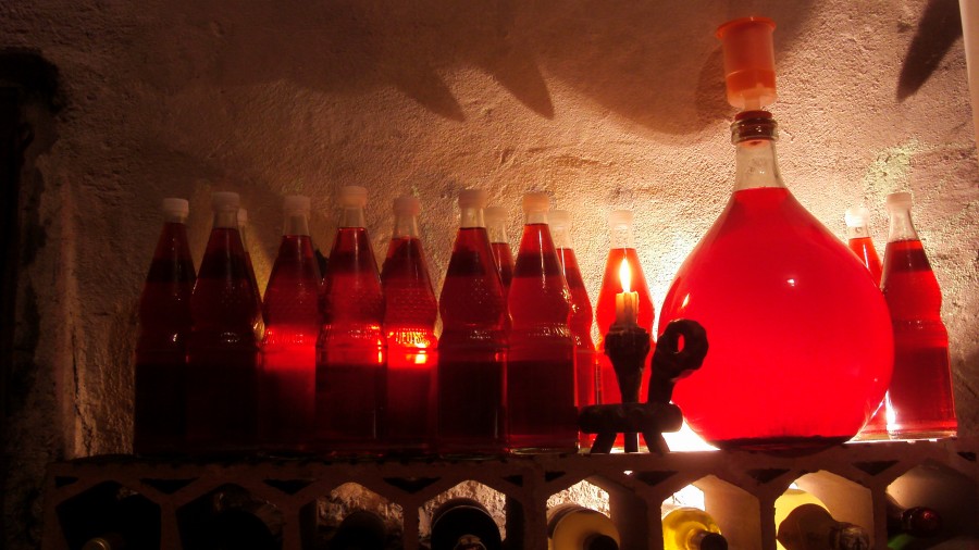 Rotwein im Keller